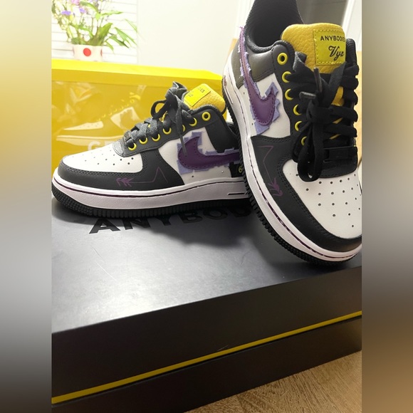 NWT Custom Limited Edition Nike AF1’s Wmn Size 5 - Picture 3 of 12